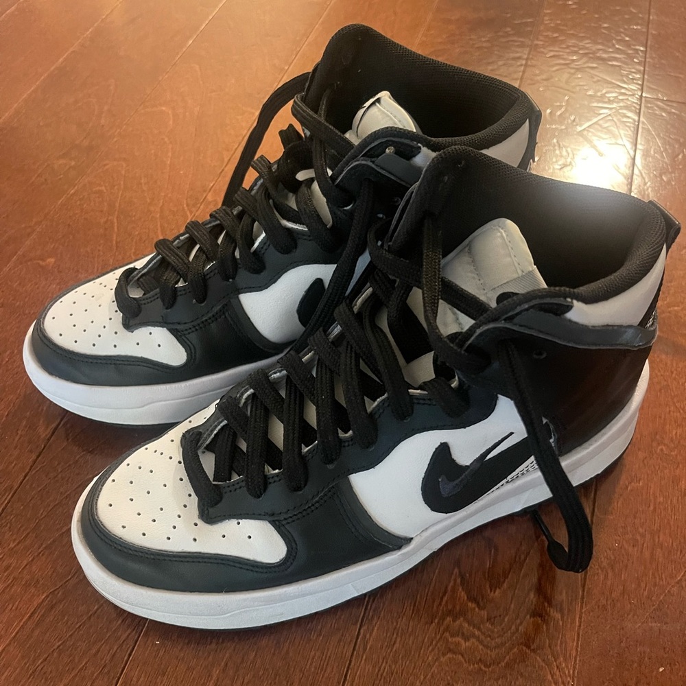 Nike dunk high up 7.5 panda